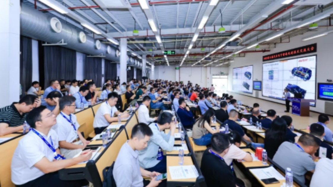 博杰助力點(diǎn)亮汽車電子智造未來(lái)-“2023數(shù)字富士康生態(tài)合作伙伴” 共話EV未來(lái)